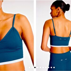 The Outset 2 piece set - Form Seamless Bronte Bra & 25in Midi Pant-Pool Blue -L